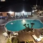 Vendégház Eden Luxury Con Piscina E Jacuzzi