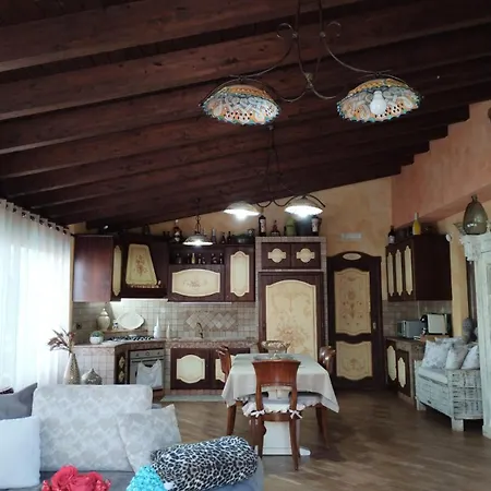 Guest house Eden Luxury Con Piscina E Jacuzzi